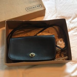 True vintage Coach purse black leather